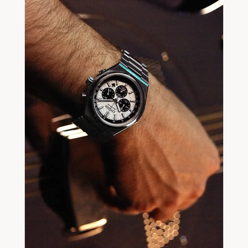 Zenshin Chrono Silver-Tone Dial Super Titanium Bracelet Zenshin Chrono Silver-Tone Dial Super Titanium Bracelet